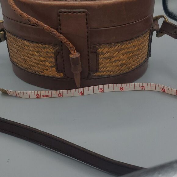 Rattan and Leather Cross Body Mini Basket Purse made in Indonesia - Picture 9 of 9